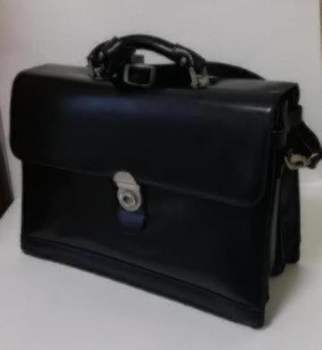  OldSchool School / Aktetas beschikbaar voor biedingen