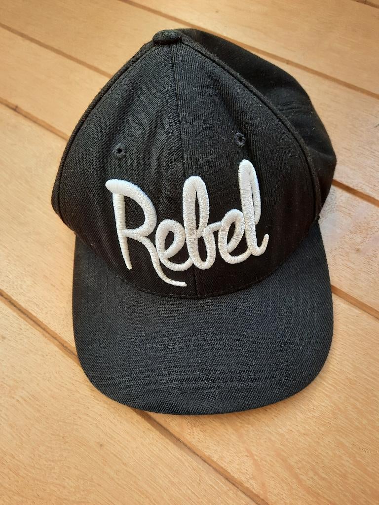 Yupoong The Classics pet cap snapback Rebel zwart - nieuw -, Ophalen of Verzenden, Nieuw, Rebel Yupoong The Classic