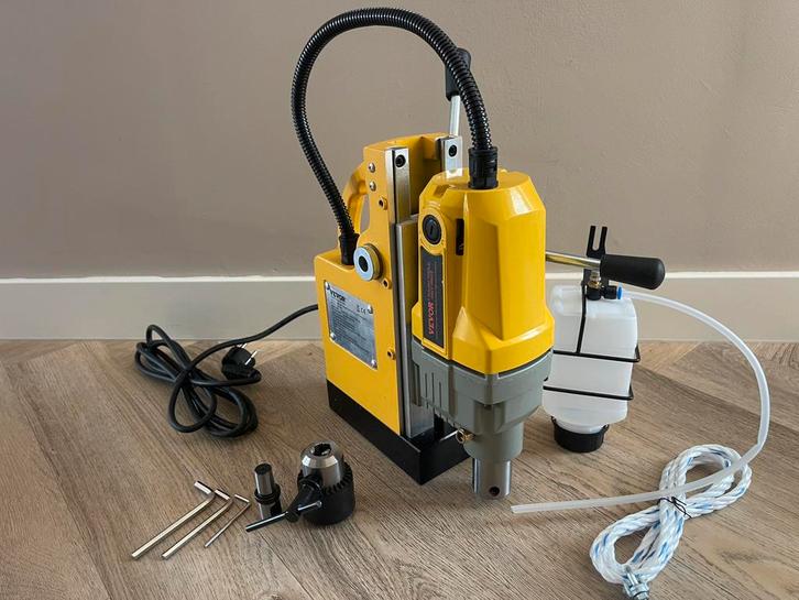 Nieuwe magneetboormachine tot 50mm/1400watt met boorkop .., Doe-het-zelf en Verbouw, Gereedschap | Boormachines, Nieuw, Boormachine