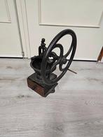 Gietijzeren koffiemolen Peugeot  voor €25,-!, Antiek en Kunst, Antiek | Keukenbenodigdheden, Ophalen