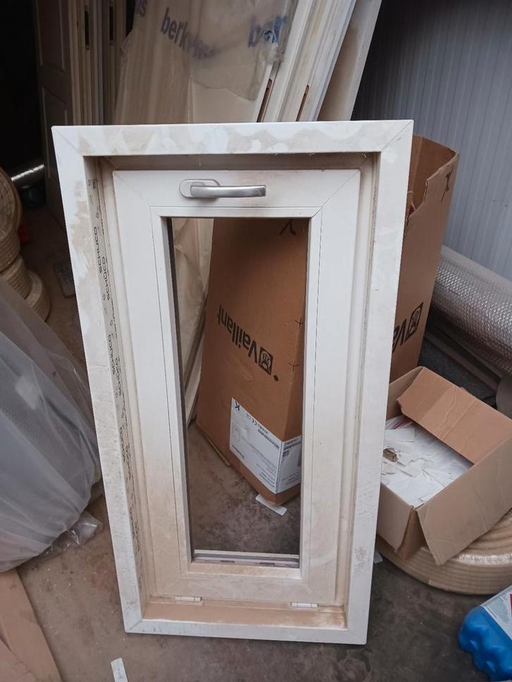 Kunststof kozijnen  nieuw, Doe-het-zelf en Verbouw, Kozijnen en Schuifpuien, Zo goed als nieuw, Raamkozijn, Kunststof, Ophalen