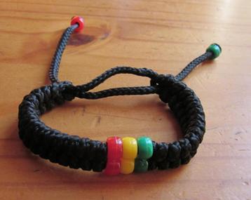armband jamaica ketting wiet blad keycord adidas kind tiener beschikbaar voor biedingen