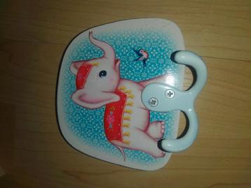 Kapstok olifantje  beschikbaar voor biedingen