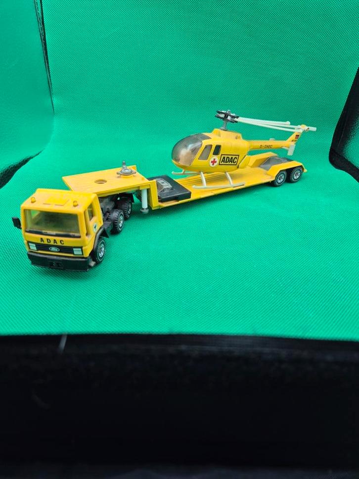 272 Ford ADAC plus helikopter siku, Hobby en Vrije tijd, Modelauto's | Overige schalen, Zo goed als nieuw, Bus of Vrachtwagen