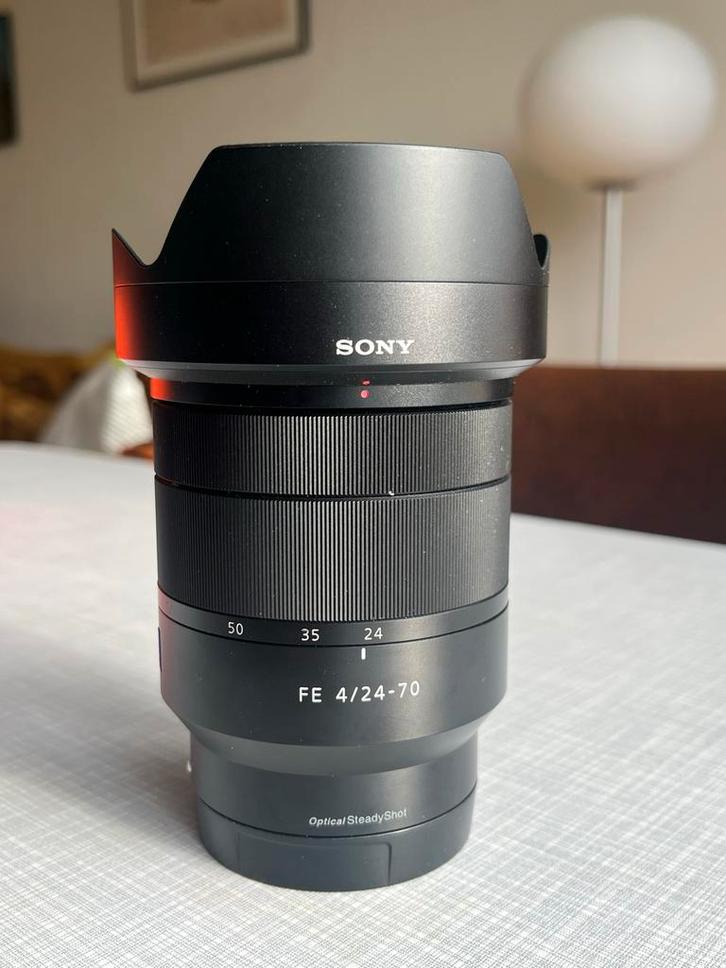 Sony FE 24-70mm f/4 Zeiss - in perfecte staat, Audio, Tv en Foto, Fotografie | Lenzen en Objectieven, Zo goed als nieuw, Standaardlens