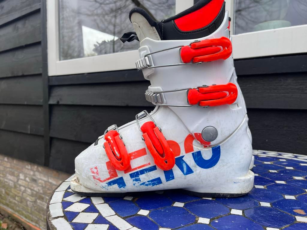 Rossignol Jeugd Skischoenen Maat 23.5 (37-38), Sport en Fitness, Skiën en Langlaufen, Gebruikt, Schoenen, Skiën, Rossignol, 100 tot 140 cm