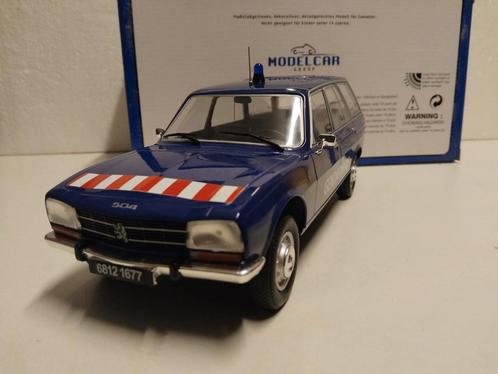 Peugeot 504 Stationcar Break Gendarmerie blauw Mcg 1:18 KRD, Hobby en Vrije tijd, Modelauto's | 1:18, Zo goed als nieuw, Auto