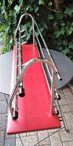 vintage kapstok  60 s rood ,en een kinderkapstok jaren 50, Wandkapstok, Overige materialen, Gebruikt, Ophalen of Verzenden