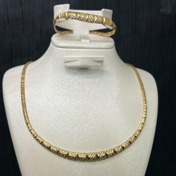 14 karaat gouden ketting met armband beschikbaar voor biedingen