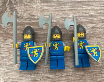 Lego Minifiguren Classic Castle Guards beschikbaar voor biedingen