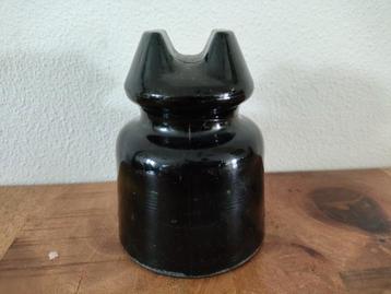 Groene glazen isolator Isolex beschikbaar voor biedingen