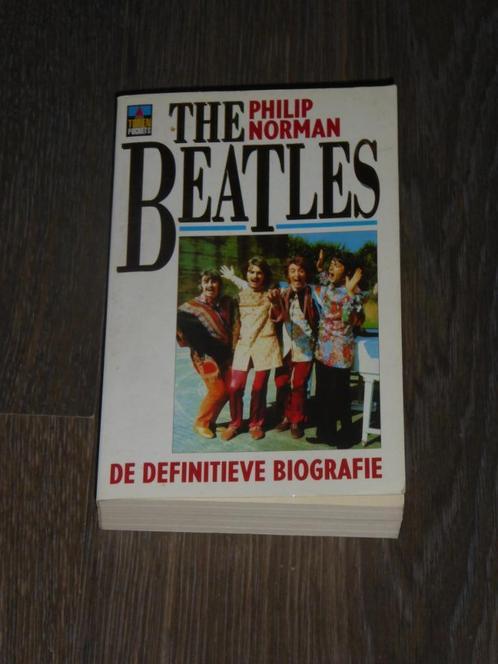 Philip Norman - The Beatles  De definitieve biografie, Boeken, Muziek, Zo goed als nieuw, Artiest, Verzenden
