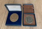 2 herdenkings  bedank munten, Postzegels en Munten, Penningen en Medailles, Ophalen of Verzenden, Overige materialen