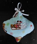 nieuw-Mickey Mouse op slee platte stoffen kerstbal, Huis en Inrichting, Ophalen of Verzenden, Nieuw