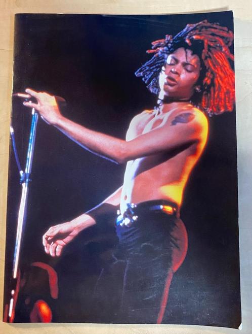 Terence Trent d'Arby - Symphonic Damnation Tour Book (1993), Boeken, Muziek, Gelezen, Artiest, Ophalen of Verzenden