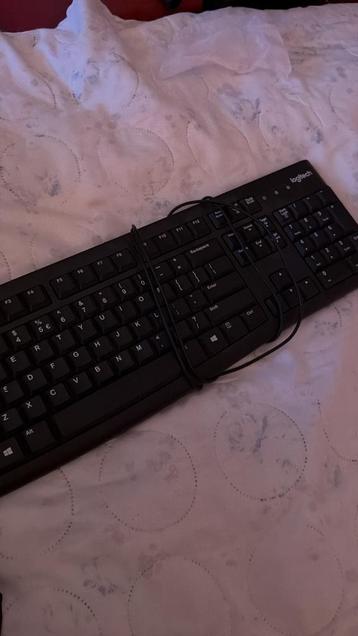 Logitech Toetsenbord Bedraad beschikbaar voor biedingen