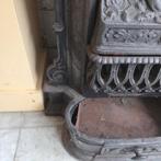 Antieke houtkachel van gietijzer, Ophalen of Verzenden, Gebruikt, Vrijstaande haard, Houthaard