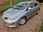 Toyota Auris 1.8 Hybrid Aspiration EXPORT!, Auto's, Euro 5, Gebruikt, 4 cilinders, Origineel Nederlands