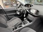 Peugeot 308 SW 1.2 e-THP Airco Navi Trekhaak Nieuwe Distribu, Gebruikt, Euro 6, 1199 cc, 1165 kg