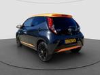 Toyota Aygo 1.0 VVT-i x-JBL | Camera | Airco | LM Velgen |, 12 maanden, Stof, Gebruikt, 4 stoelen