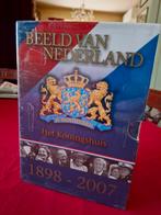 Beeld van Nederland Het Koningshuis van 1898 tot 2007 ., Ophalen of Verzenden, Zo goed als nieuw