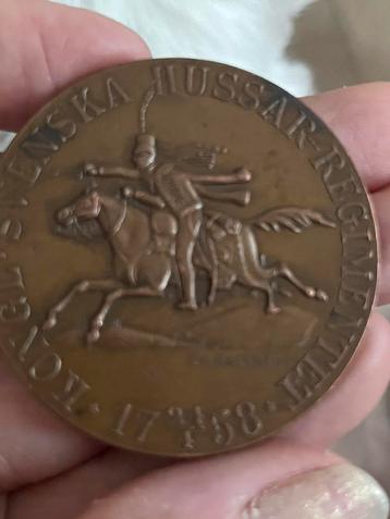 Bronzen medaille  beschikbaar voor biedingen