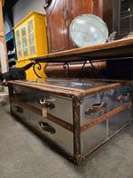 Timothy Oulton Stoneyhurst trunk | salontafel met laden, Gebruikt, 100 tot 150 cm, Metaal, Timothy Oulton