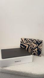 MacBook Air 2018, 13 inch + Burga hoes, Computers en Software, Apple Macbooks, Gebruikt, Qwerty, 8 GB, 13 inch
