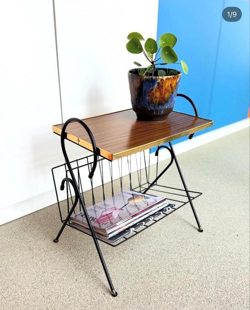 Krantenrek magazinehouder, Huis en Inrichting, Woonaccessoires | Krantenbakken en Lectuurbakken, Ophalen