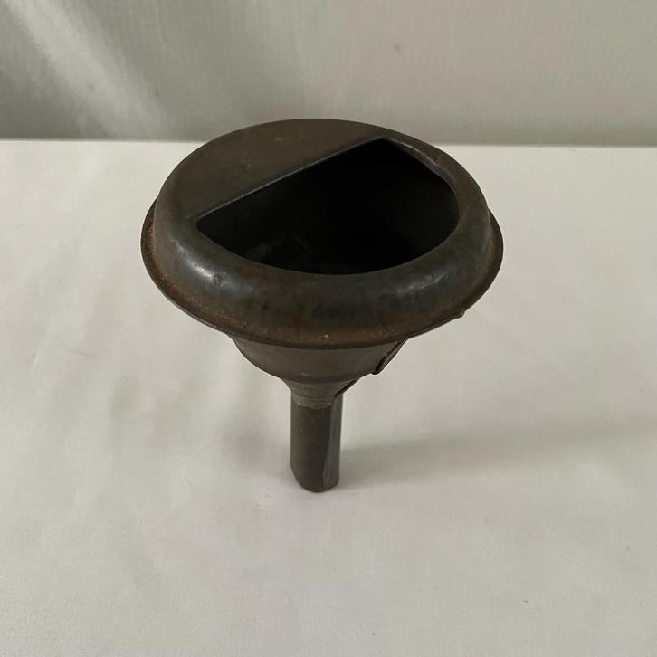 Vintage metalen Olie trechter met zeef, Antiek en Kunst, Antiek | Gereedschap en Instrumenten, Ophalen of Verzenden