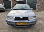 Skoda Octavia 1.6 Ambiente airco/Nw-Apk!, Auto's, Skoda, Voorwielaandrijving, Gebruikt, 4 cilinders, Euro 4
