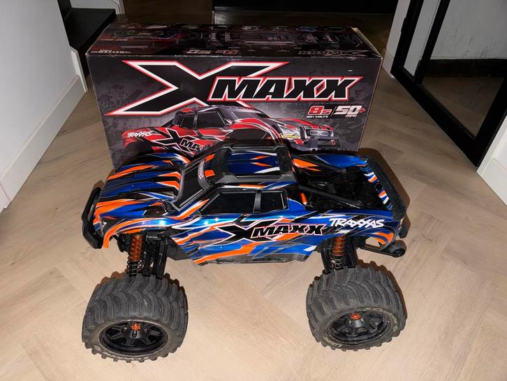 Traxxas X-Maxx 8s met upgrades en garantie, Hobby en Vrije tijd, Modelbouw | Radiografisch | Auto's, Zo goed als nieuw, Auto offroad