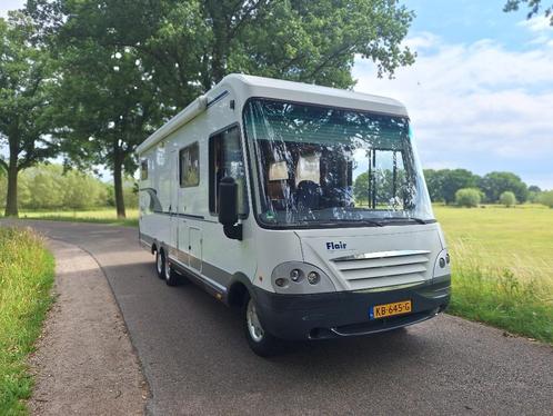 Camper Flair by Niesmann + Bischoff, Caravans en Kamperen, Campers, Particulier, tot en met 4, Integraal, Niesmann+Bischoff, Diesel