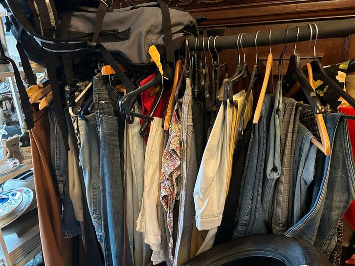 Grote partij dames- en herenkleding, Kleding | Dames, Overige Dameskleding, Gedragen, Ophalen