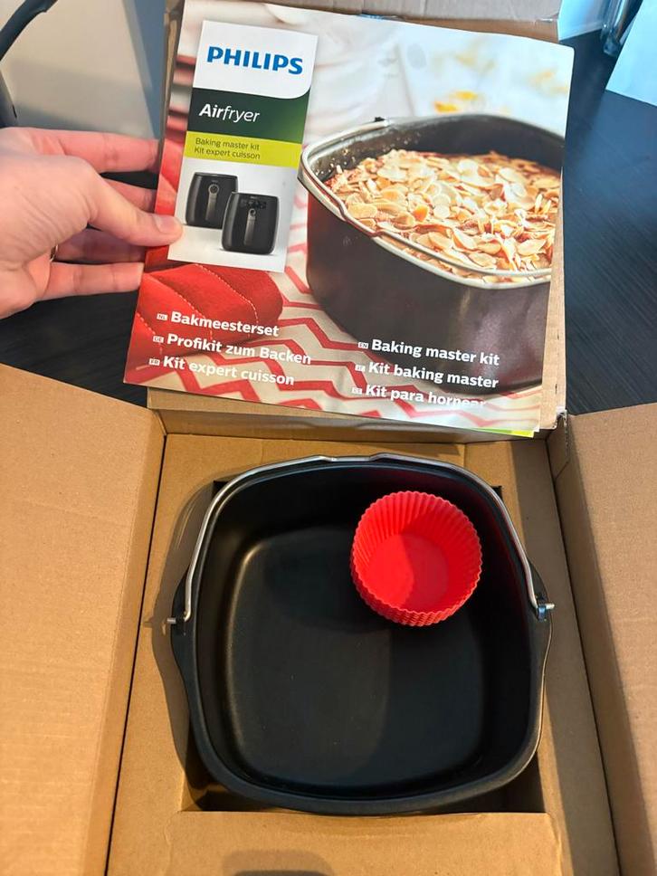 Philips Airfryer L (HD9200/90) + Bakaccessoires, Witgoed en Apparatuur, Airfryers, Gebruikt, Airfryer, 750 t/m 999 gram, Ophalen of Verzenden
