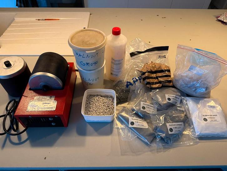 Trommelmachine TRM-2A + Slijp- en Polijstset, Hobby en Vrije tijd, Overige Hobby en Vrije tijd, Zo goed als nieuw, Ophalen of Verzenden