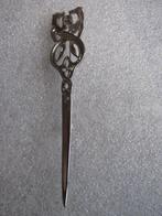 Keltische Kiltspeld / Broche - 10 cm, Sieraden, Tassen en Uiterlijk, Broches, 10 cm of meer, Overige materialen, Gebruikt, Verzenden