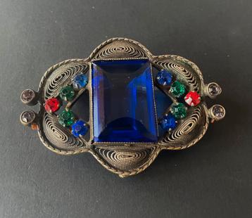 Filigrain glas broche beschikbaar voor biedingen