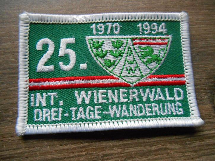 Badge 3 dagenmars Wienerwald jubileum 1970 - 1994, Sport en Fitness, Bergsport en Wandelen, Nieuw, Overige typen, Ophalen of Verzenden