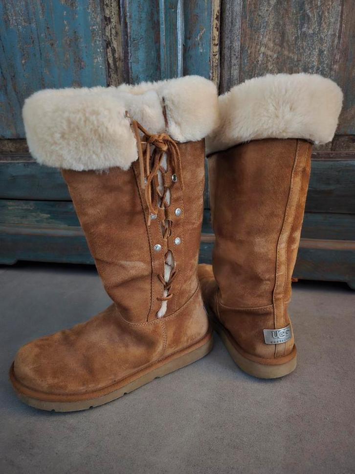 Originele UGG upside chesnut boots - hoge uggs met veters 38, Kleding | Dames, Schoenen, Zo goed als nieuw, Hoge laarzen, Bruin