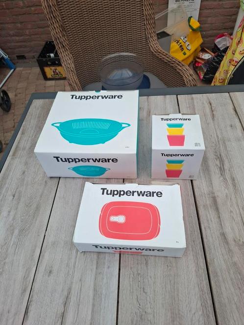 Nieuw tupperware in doos, Huis en Inrichting, Keuken | Tupperware, Nieuw, Ophalen of Verzenden