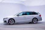Skoda Octavia COMBI 1.4 TSI PHEV iV 245pk RS [ Panorama Virt, Auto's, Skoda, Gebruikt, 4 cilinders, 258 pk, Wit