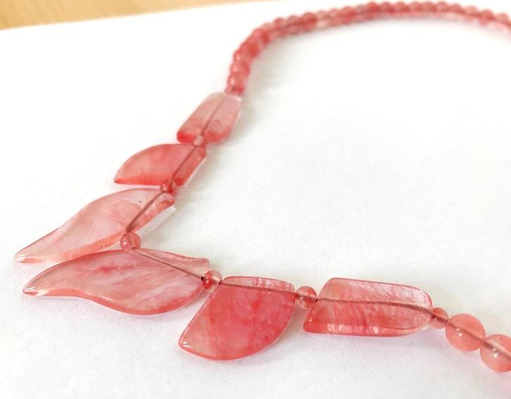 Prachtige Rozenkwarts ketting collier 18KGP, Sieraden, Tassen en Uiterlijk, Kettingen, Zo goed als nieuw, Steen of Mineraal, Roze