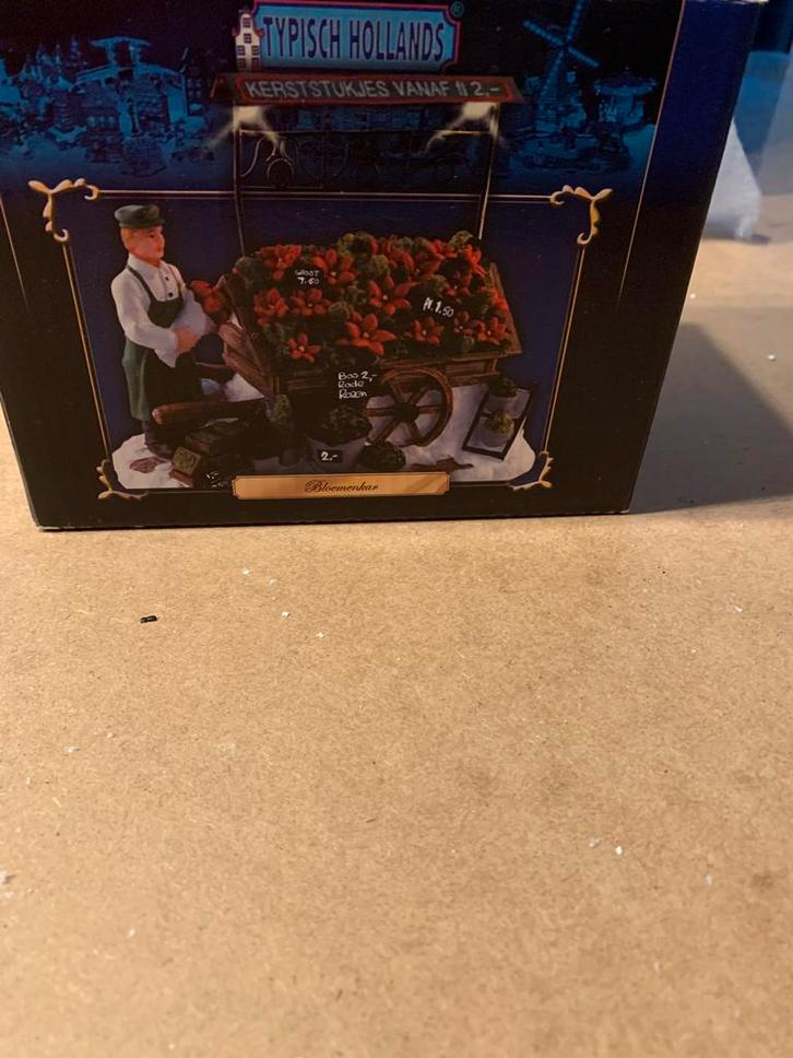 Typisch Hollands bloemenkar met verlichting, in doos, Diversen, Kerst, Zo goed als nieuw, Ophalen of Verzenden