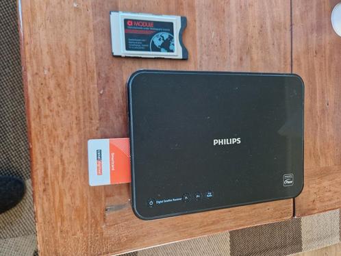 Te koop Philips  Sat.decoder DSR 7141/22  set, Audio, Tv en Foto, Schotelantennes, Gebruikt, (Schotel)antenne-accessoires, Philips
