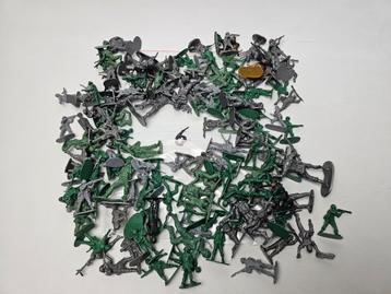 # Soldaatjes - Leger Soldaat Poppetjes zakje 6 beschikbaar voor biedingen