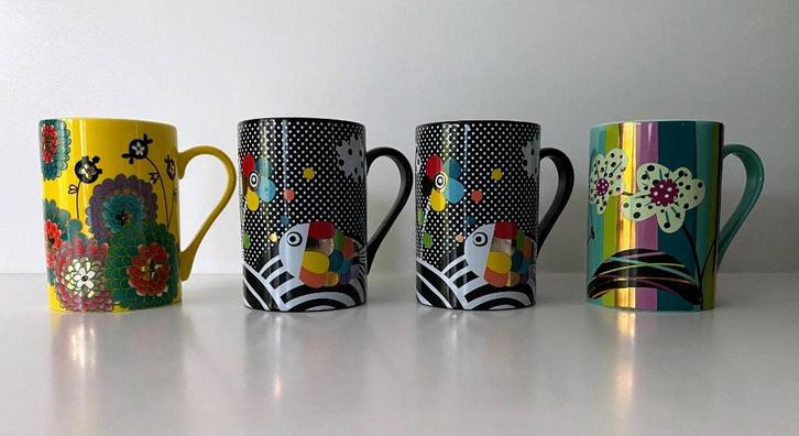 4 porseleinen mugs PYLONES, Huis en Inrichting, Keuken | Servies, Nieuw, Kop(pen) en/of Schotel(s), Overige stijlen, Porselein