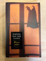 boek: Blauw water, Simone van der Vlugt, Ophalen of Verzenden, Zo goed als nieuw, Simone van der Vlugt, Nederland