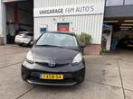 Toyota Aygo 1.0 VVT-i Now, Auto's, Voorwielaandrijving, Euro 5, Stof, Gebruikt