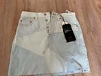 Levi’s high rise deconstructed skirt maat 28, Levi’s, Ophalen of Verzenden, Nieuw, Boven de knie